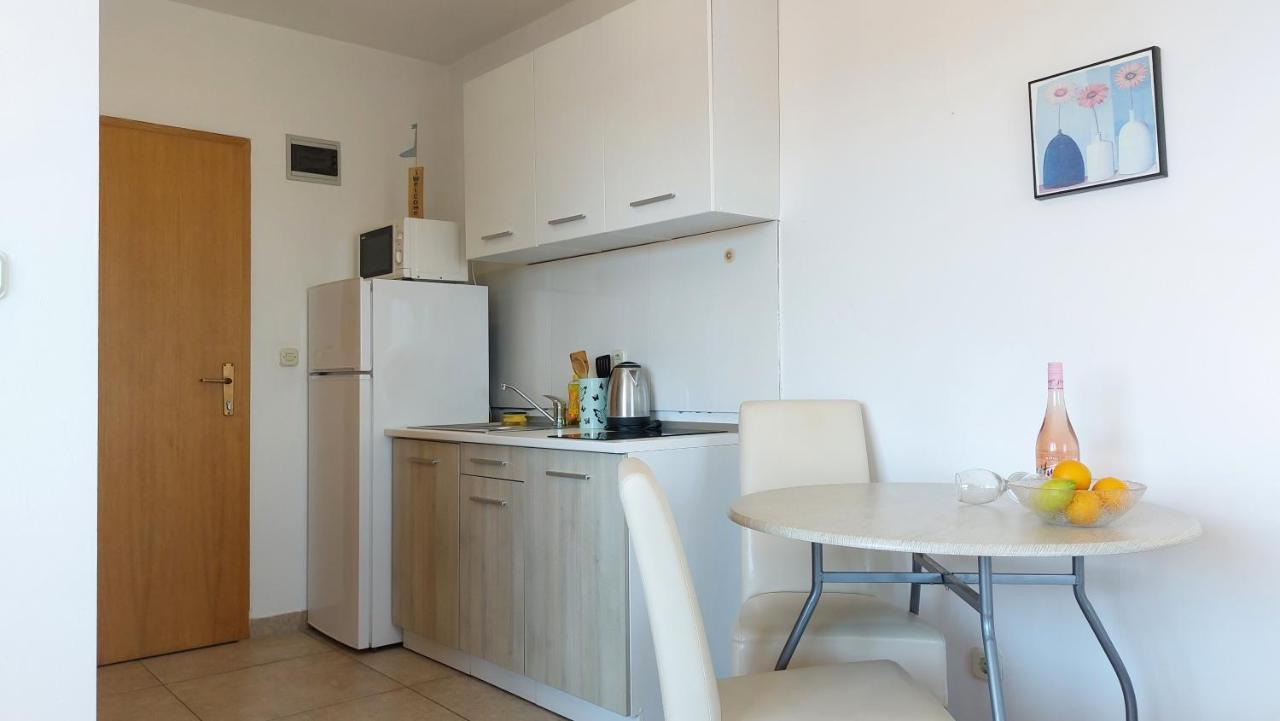 Sea Side Apartments Vodice Ngoại thất bức ảnh