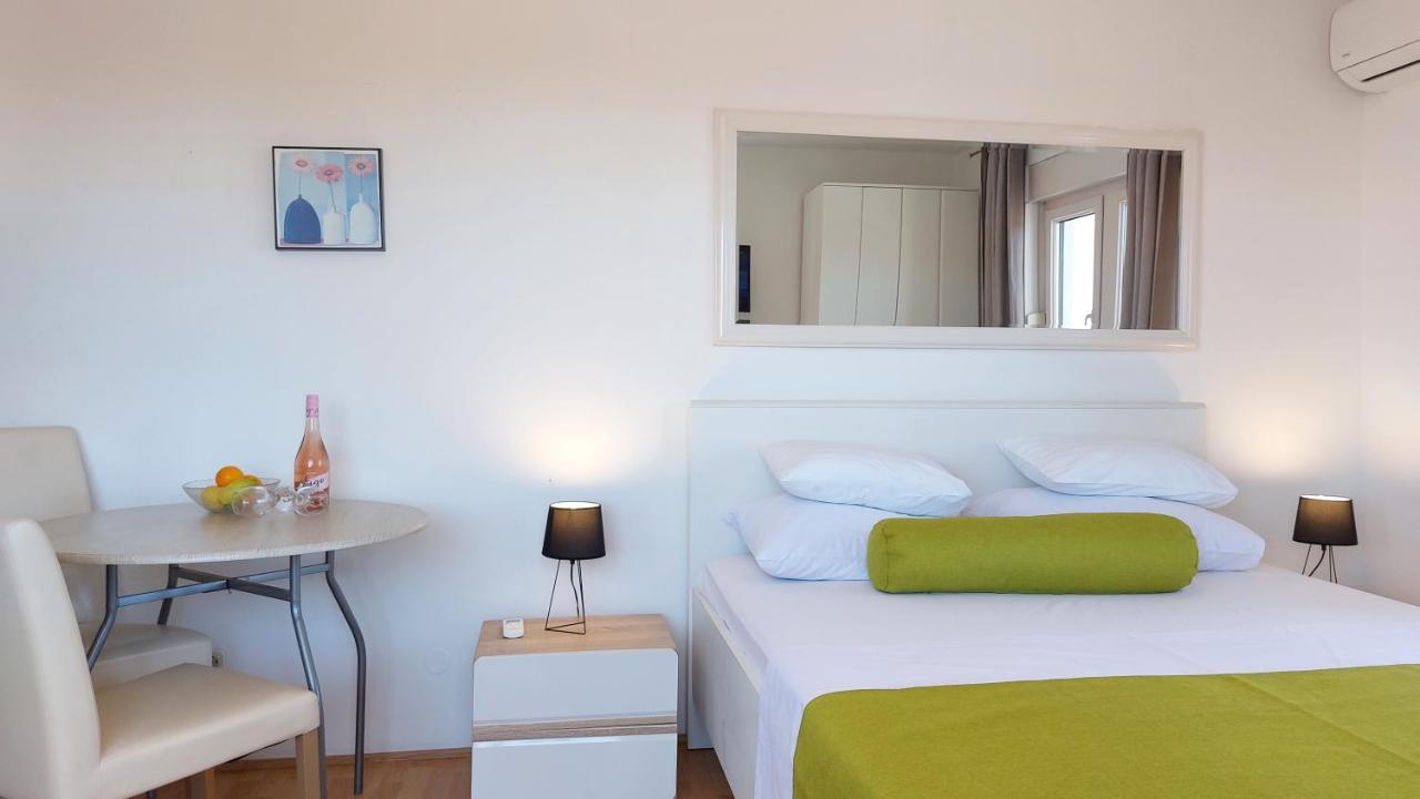 Sea Side Apartments Vodice Ngoại thất bức ảnh
