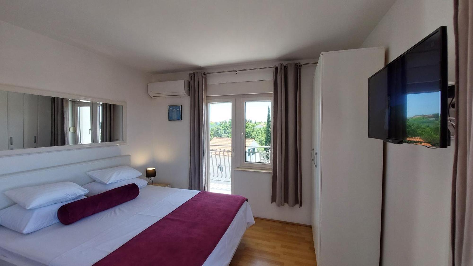 Sea Side Apartments Vodice Ngoại thất bức ảnh